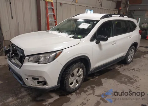 2019 Subaru Ascent z USA, uszkodzony, nr VIN 4S4WMAAD0K3415239